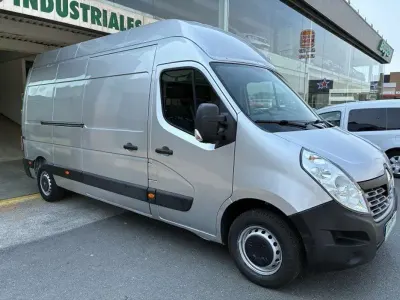 Usado Renault Master 135 CV (99 kW) 2019 Gris Van
