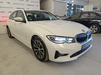 Usado BMW 318 Advantage 150 CV (110 kW) 2019 Blanco Berlina