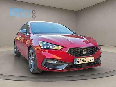 Usado Seat Leon FR 150 CV (110 kW) 2021 Rojo Utilitario