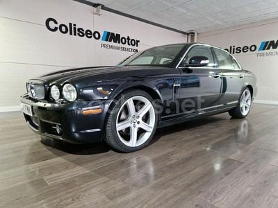 Usado Jaguar XJ8 Executive 298 CV (219 kW) 2007 Negro Berlina