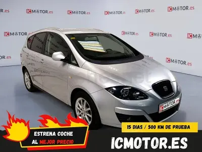Usado Seat Altea Style 105 CV (77 kW) 2011 Gris / plata Monovolumen
