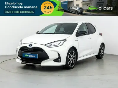 Occasion Toyota Yaris Hybrid Style 116 PK (85 kW) 2021 Wit Sedan