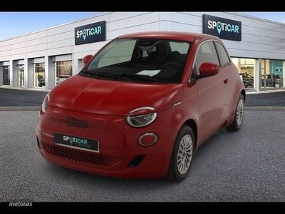 Usado Fiat 500e Red 69 kW (95 CV) 2022 Rojo Berlina