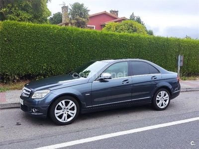 Usado Mercedes C220 Avantgarde 150 CV (110 kW) 2007 Gris / plata Berlina