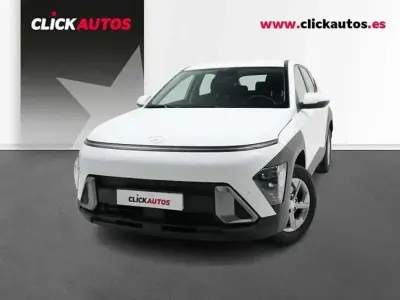 Używany Hyundai Kona 141 KM (103 kW) 2025 Biały SUV
