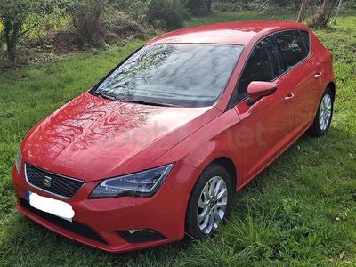 Usado Seat Leon Style 105 CV (77 kW) 2013 Rojo Berlina