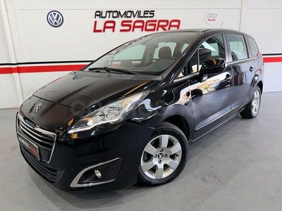 Używany Peugeot 5008 Active 155 KM (114 kW) 2014 Czarny Minivan