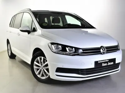 Usado VW Touran Advance 115 CV (84 kW) 2017 Blanco Monovolumen