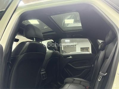 Mercedes B200