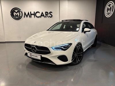 Gris / plata Usado 2024 Mercedes CLA200 Familiar | 32.500 € (Super precio)