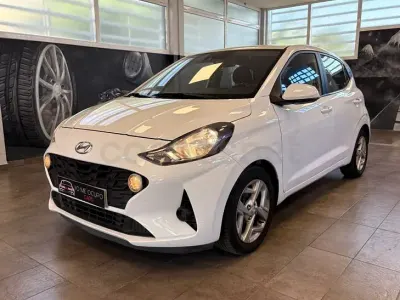 Usado Hyundai i10 67 CV (49 kW) 2022 Blanco Utilitario
