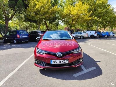 Toyota Auris Hybrid