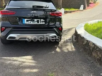 Usado Kia XCeed 120 CV (88 kW) 2021 Negro SUV