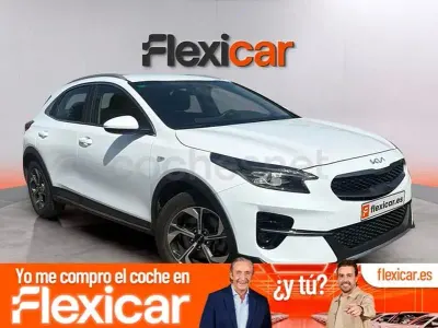 Usado Kia XCeed 120 CV (88 kW) 2021 Blanco SUV