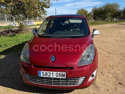 Rojo Usado 2010 Renault Grand Scénic III Bose Edition Monovolumen | 4900 € (Precio justo)