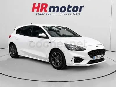 Usado Ford Focus ST-Line 125 CV (91 kW) 2021 Blanco Berlina