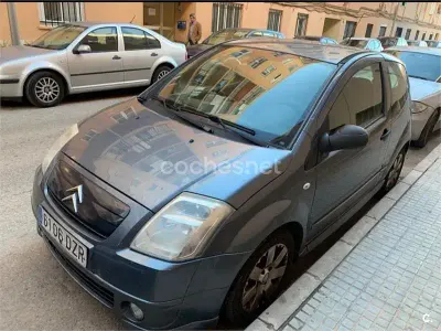 Usado Citroën C2 VTR Sport 70 CV (51 kW) 2006 Gris / plata Utilitario