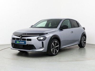 Usado Lancia Ypsilon 110 CV (80 kW) 2025 Gris / plata Utilitario