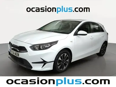 Usado Kia Ceed 101 CV (74 kW) 2025 Blanco Utilitario