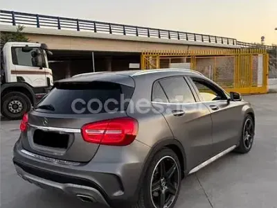 Usado Mercedes GLA250 211 CV (155 kW) 2019 Gris / plata SUV