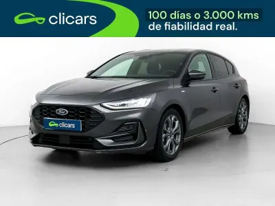 Usado Ford Focus ST-Line 155 CV (114 kW) 2023 Gris Utilitario