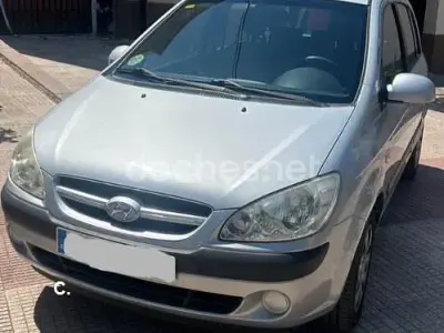 Usado Hyundai Getz 88 CV (64 kW) 2009 Gris / plata Utilitario