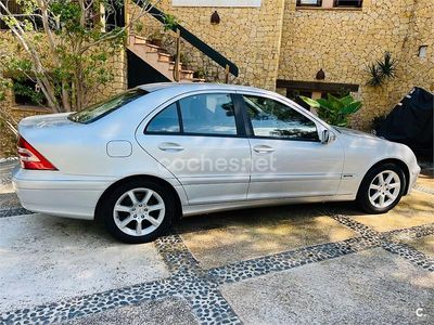 Gris / plata Usado 2005 Mercedes C220 Avantgarde Berlina | 3790 € (Precio justo)