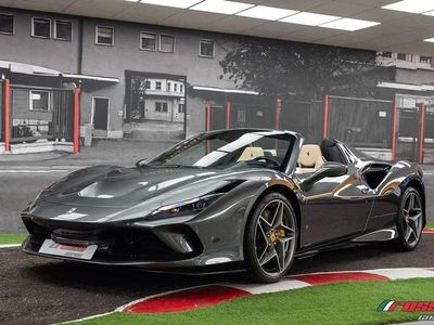 Usado Ferrari F8 721 CV (530 kW) 2022 Grigio silverstone Descapotable