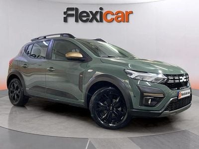 Usado Dacia Sandero Extreme 101 CV (74 kW) 2025 Verde Utilitario