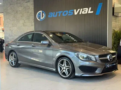 Usado Mercedes CLA200 AMG line 136 CV (100 kW) 2014 Gris / plata Coupe