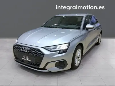 Usado Audi A3 Sportback Business 108 CV (79 kW) 2021 Gris Utilitario