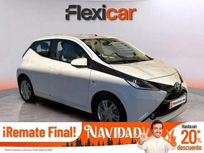 Blanco Usado 2016 Toyota Aygo X-cite Utilitario | 8090 € (Precio justo)