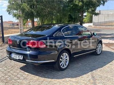 Usado VW Passat Highline 140 CV (102 kW) 2012 Negro Berlina