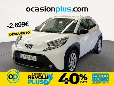 Usado Toyota Aygo X Play 72 CV (52 kW) 2024 Blanco SUV