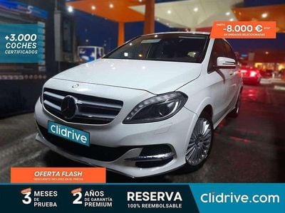 Usado Mercedes B200 156 CV (114 kW) 2014 Blanco Monovolumen