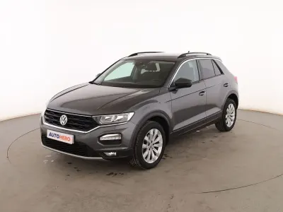 Usado VW T-Roc Advance 115 CV (84 kW) 2019 Gris SUV