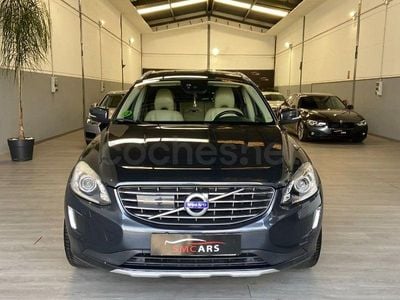 Usado Volvo XC60 Momentum 190 CV (139 kW) 2016 Gris / plata SUV