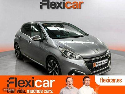 Gris Usado 2018 Peugeot 208 S Utilitario | 10.490 € (Caro)