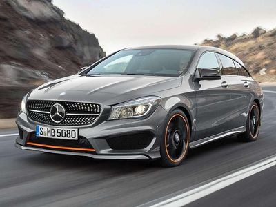 Usado Mercedes CLA180 Shooting Brake 122 CV (89 kW) 2018 Negro Familiar