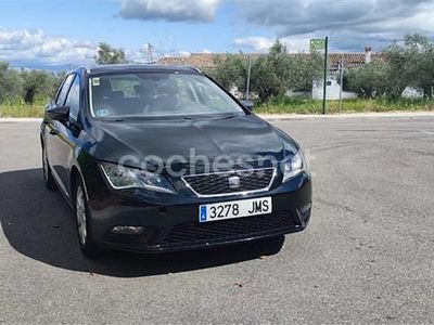 Usado Seat Leon ST Style 110 CV (80 kW) 2016 Negro Familiar