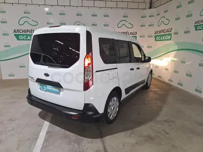 Usado Ford Tourneo Connect Trend 100 CV (73 kW) 2022 Blanco Monovolumen