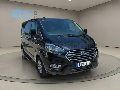 Usado Ford Tourneo Titanium 130 CV (95 kW) 2021 Negro Monovolumen