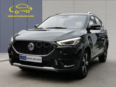 Usado MG ZS Comfort 106 CV (77 kW) 2022 Negro SUV