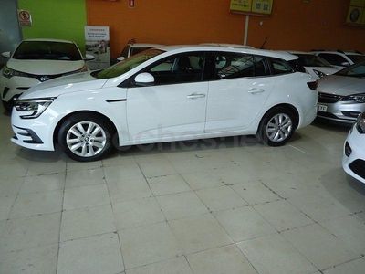 Usado Renault Mégane GrandTour Equilibre 116 CV (85 kW) 2023 Blanco Familiar