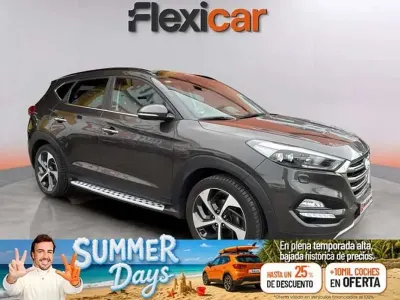 Usado Hyundai Tucson Style 177 CV (130 kW) 2017 Gris SUV