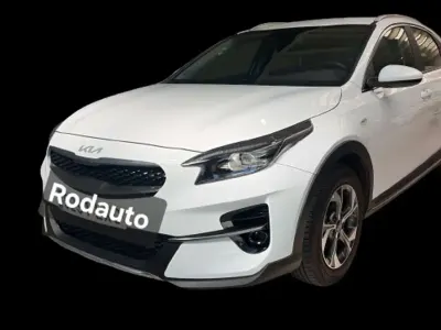 Usado Kia XCeed 120 CV (88 kW) 2022 Blanco SUV