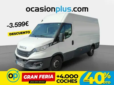 Usado Iveco Daily 156 CV (114 kW) 2023 Blanco Berlina