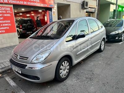 Gris / plata Usado 2008 Citroën Xsara Picasso Exclusive Monovolumen | 3450 € (Precio justo)