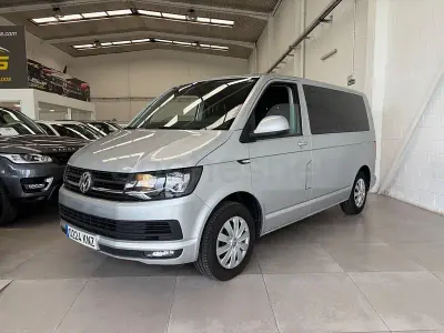 Usado VW Caravelle 150 CV (110 kW) 2018 Gris / plata Van