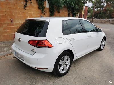 Usado VW Golf VII Advance 125 CV (91 kW) 2015 Blanco Berlina